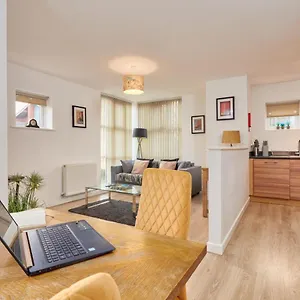 Wilford View Apartment